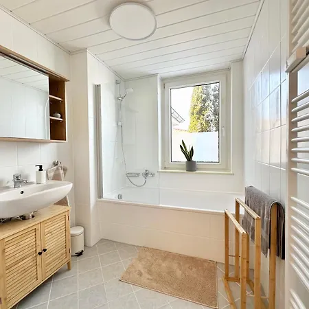 Gemuetliche 3-raum-wohnung In